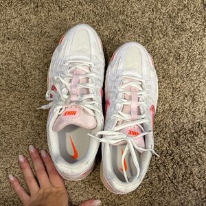 Nike Women's White and Pink Sneakers